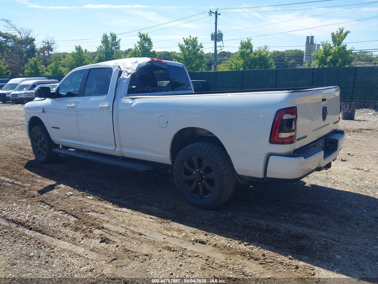 2022 RAM 2500 BIG HORN  4X4 8' BOX · 3/11