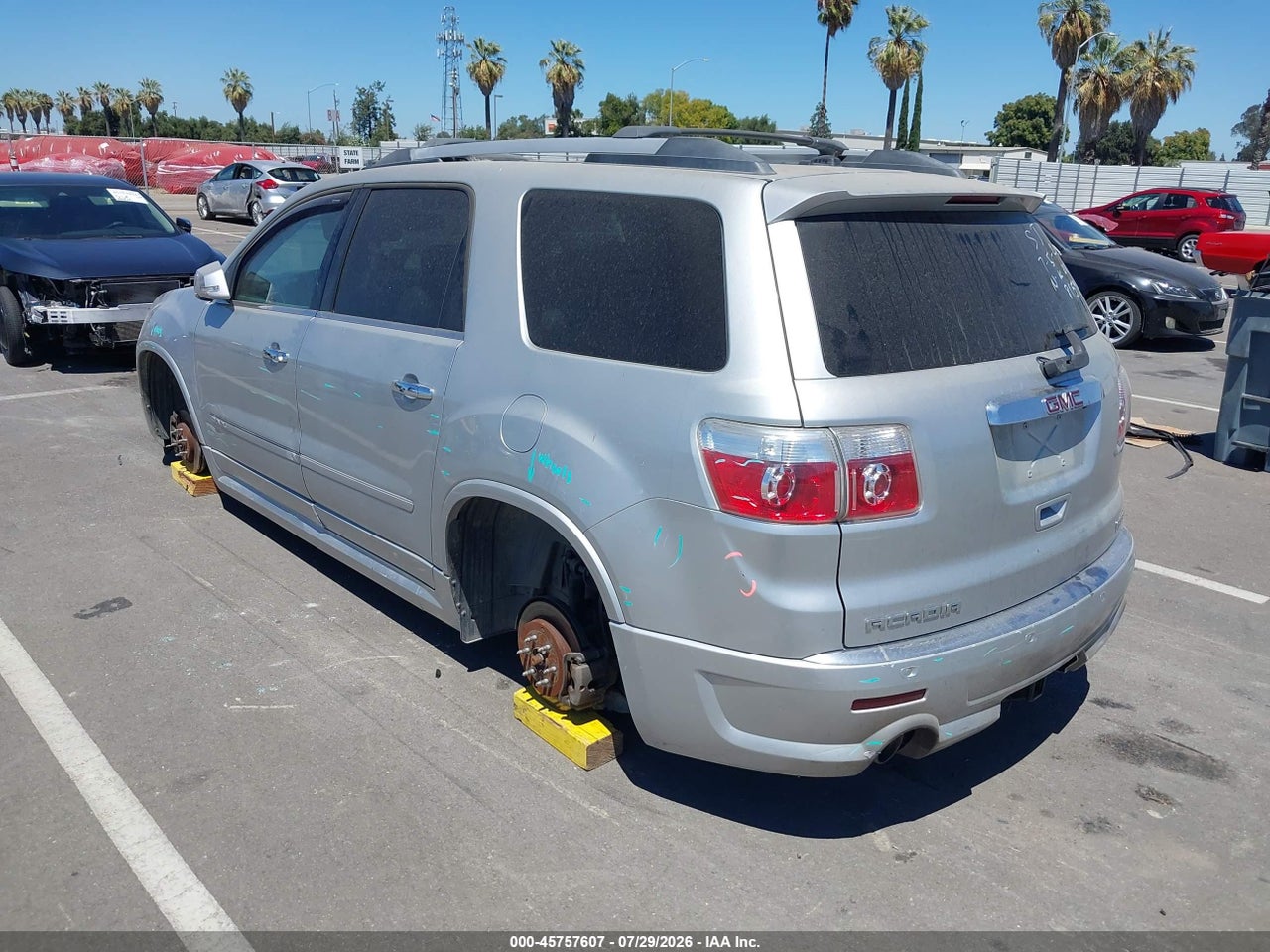 2011 GMC ACADIA DENALI · 3/10