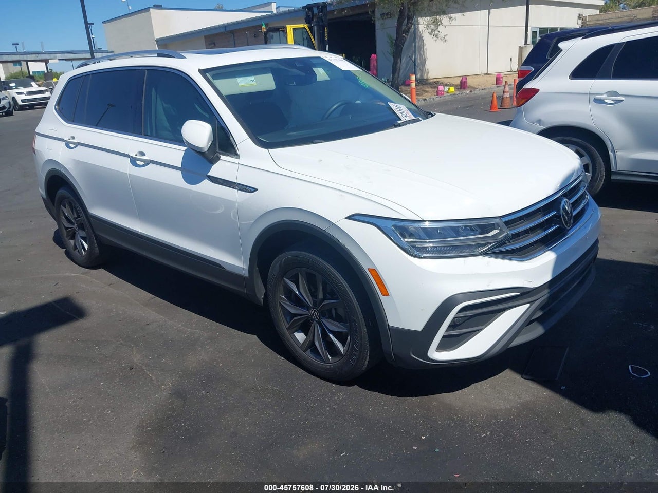 3VV3B7AX0NM****** · 2022 VOLKSWAGEN TIGUAN 2.0T SE