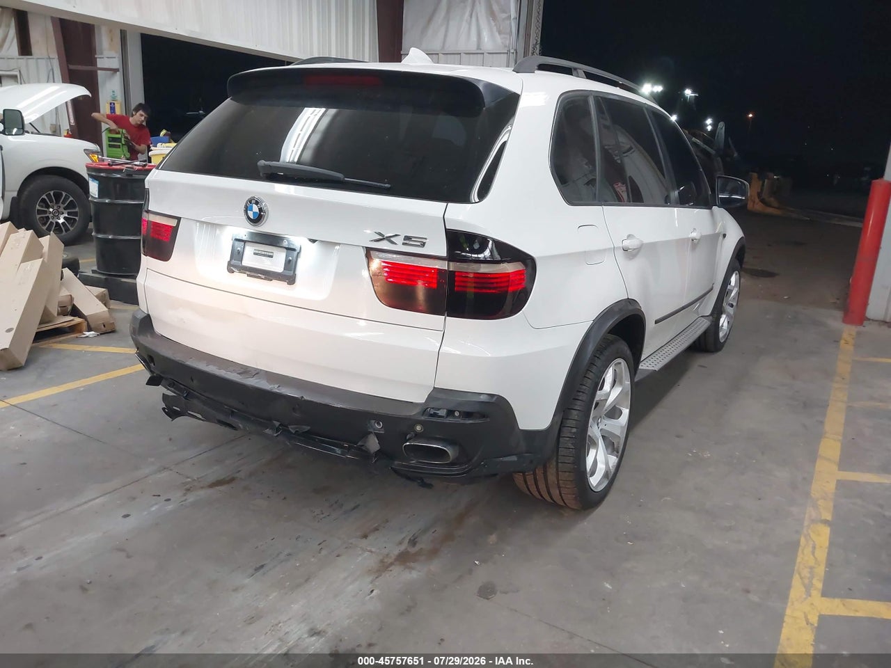 2007 BMW X5 4.8I · 4/11