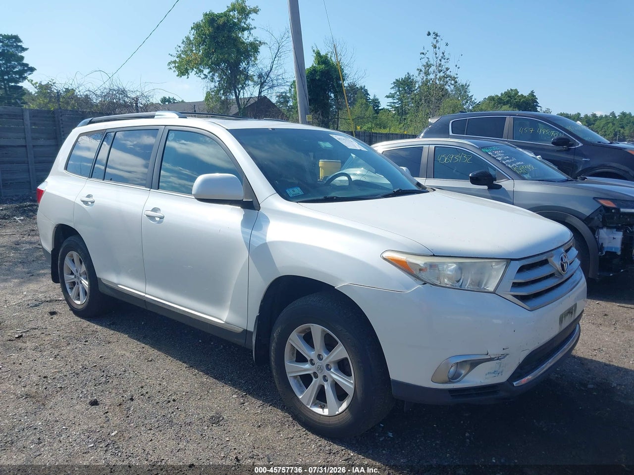 5TDBK3EH5BS****** · 2011 TOYOTA HIGHLANDER SE V6