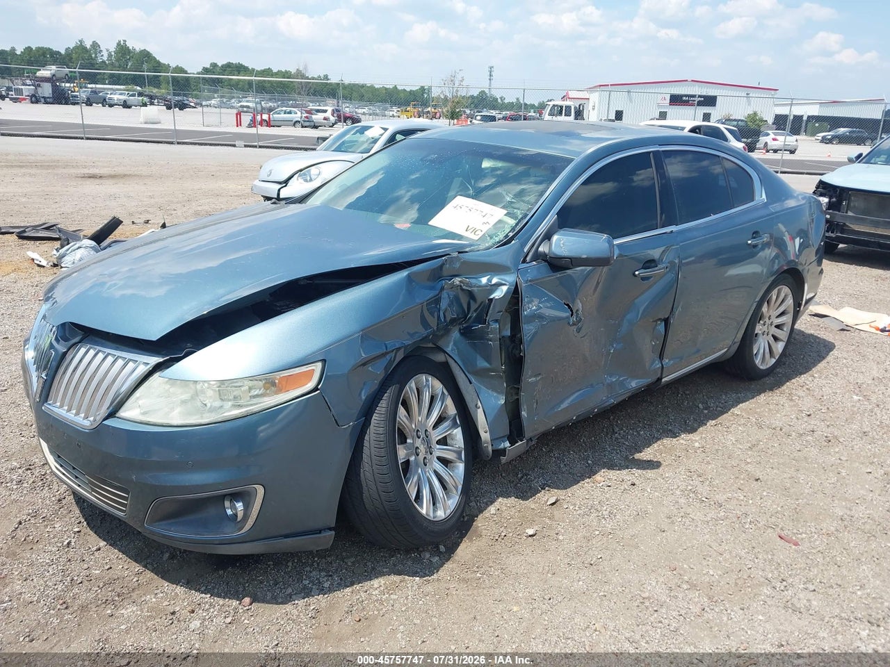 2010 LINCOLN MKS · 2/11