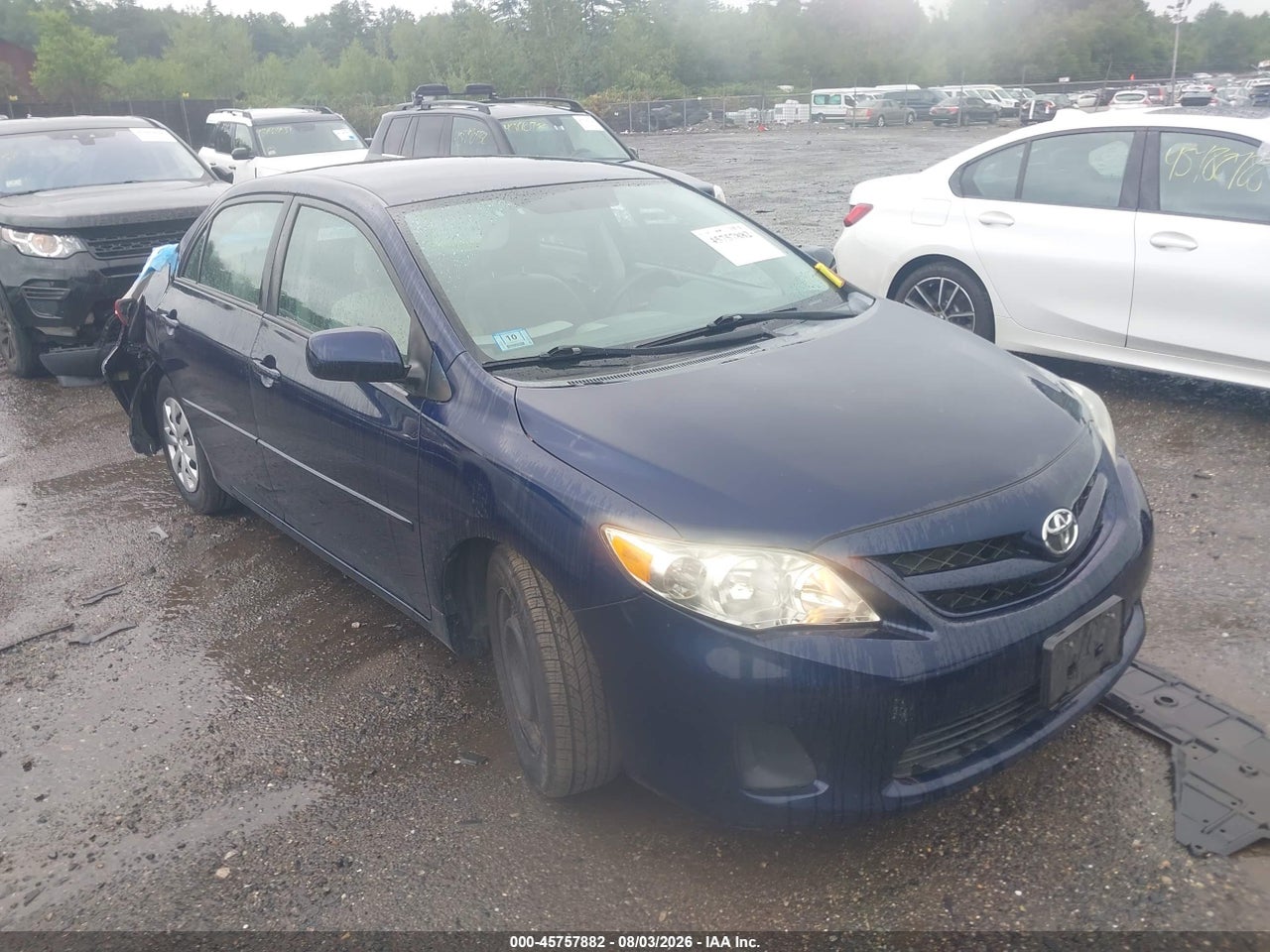 2T1BU4EEXBC****** · 2011 TOYOTA COROLLA LE