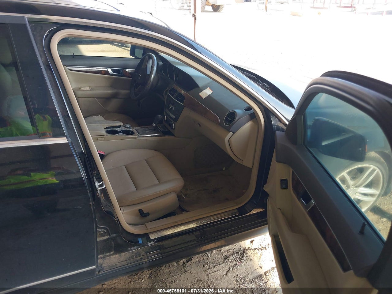 2012 MERCEDES-BENZ C 300 LUXURY 4MATIC/SPORT 4MATIC · 5/10