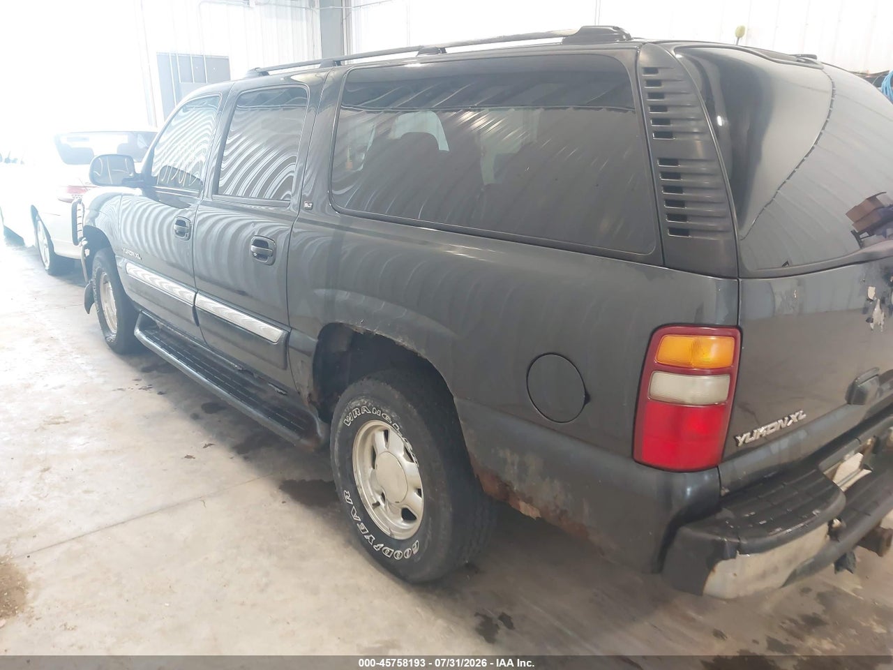 2003 GMC YUKON XL 1500 SLT · 3/11