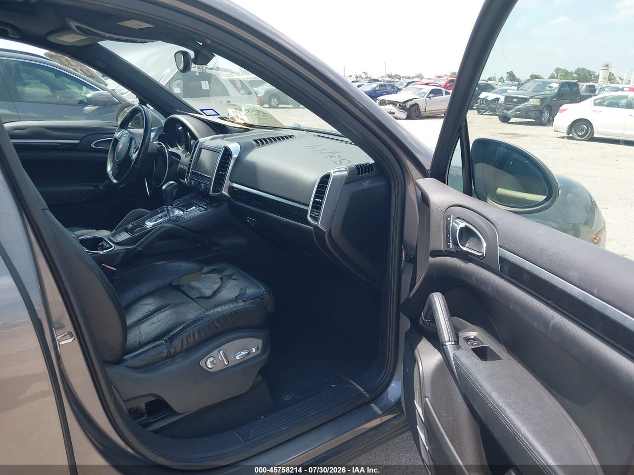 WP1AA2A22CL****** · 2012 PORSCHE CAYENNE   · 5/11