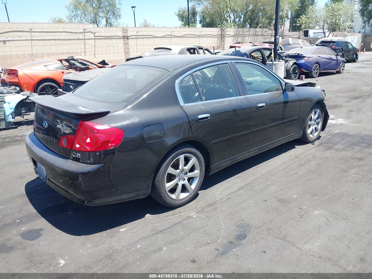 2005 INFINITI G35 · 4/11