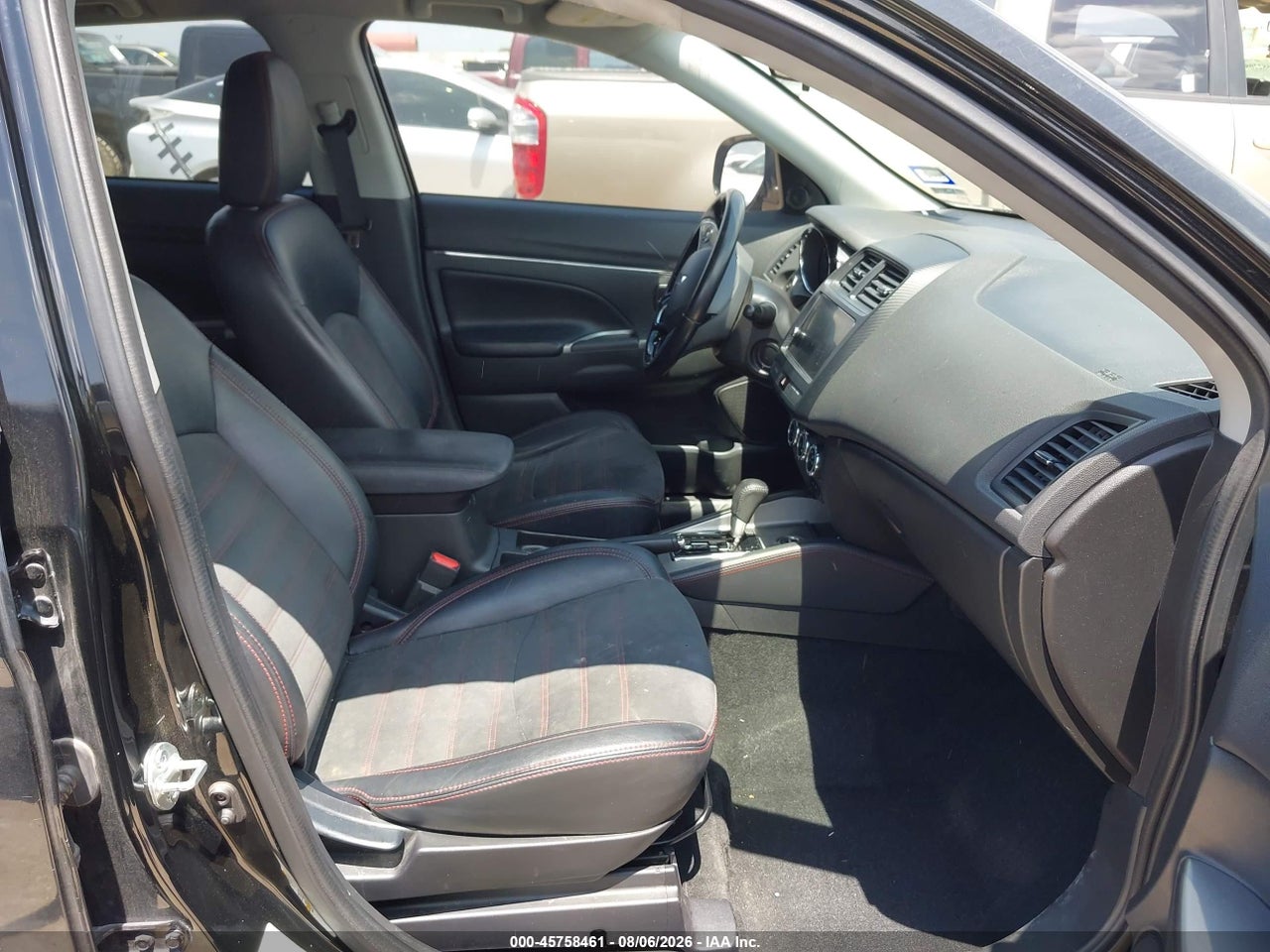 2018 MITSUBISHI OUTLANDER SPORT 2.4 SE · 5/11