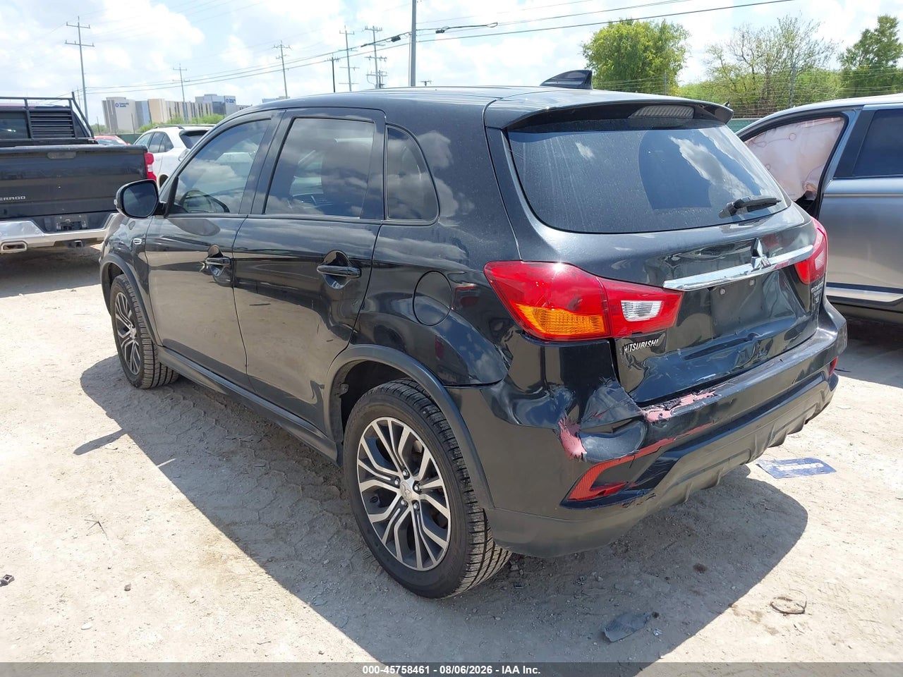 2018 MITSUBISHI OUTLANDER SPORT 2.4 SE · 3/11