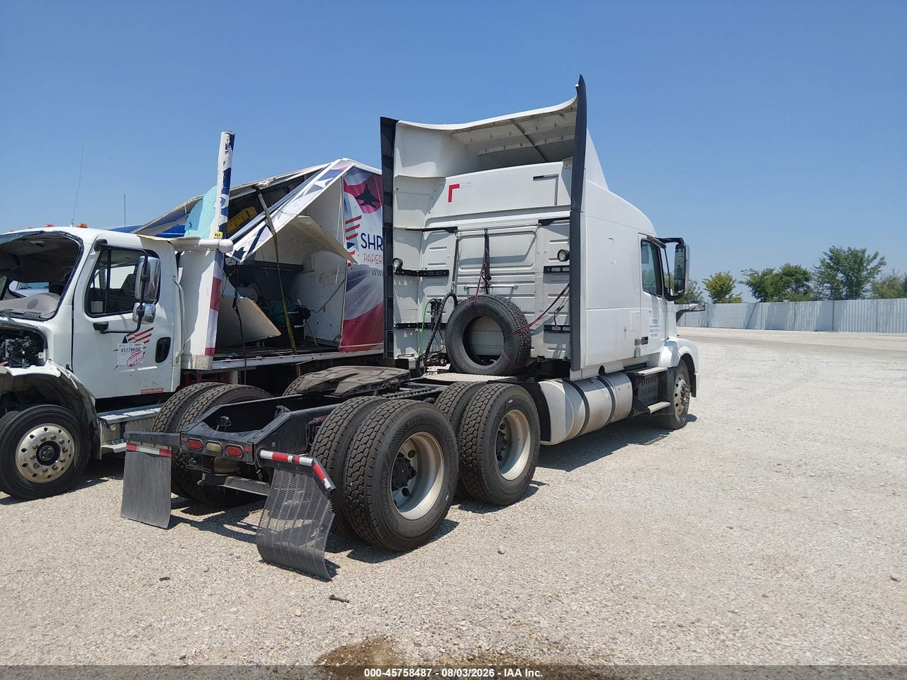 2017 VOLVO VNL · 4/4