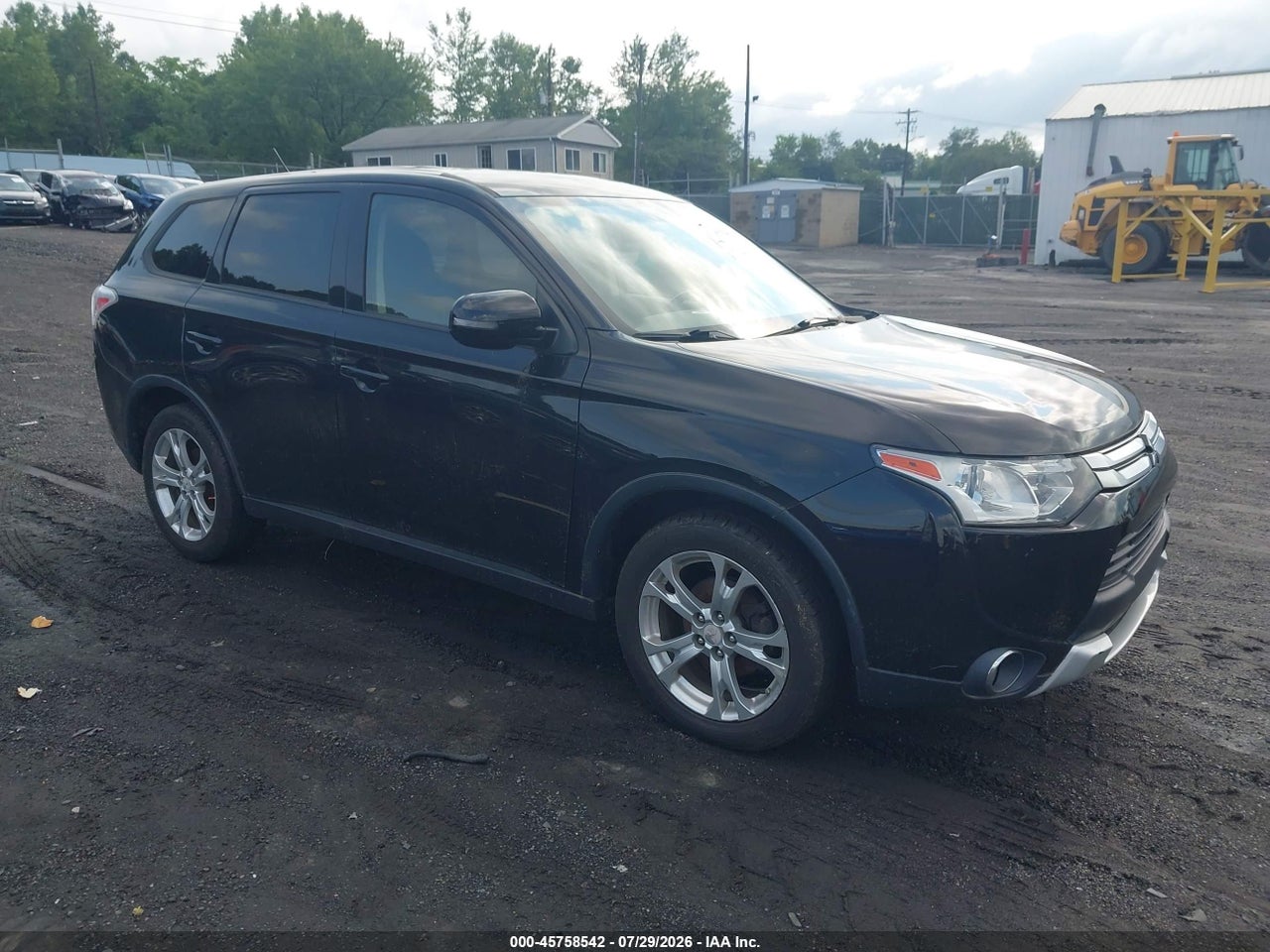 JA4AZ3A37FZ****** · 2015 MITSUBISHI OUTLANDER SE