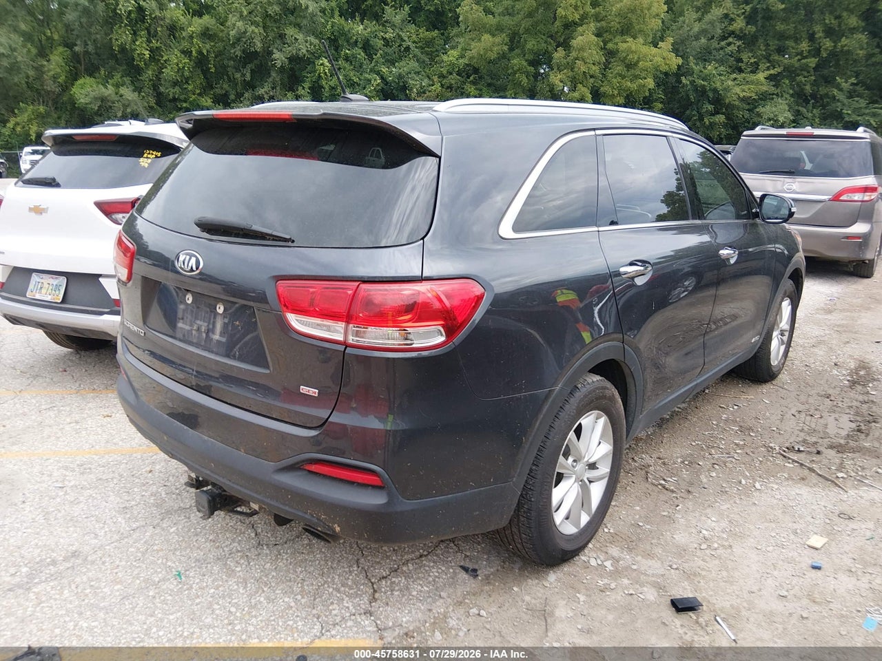 2017 KIA SORENTO 2.4L LX · 4/11