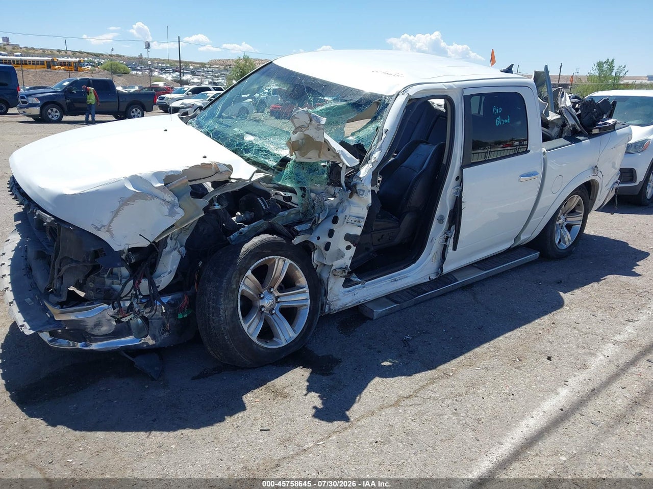 2016 RAM 1500 LARAMIE · 2/10