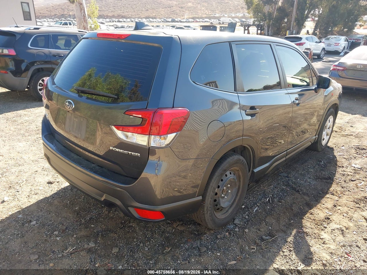 2023 SUBARU FORESTER   · 4/11