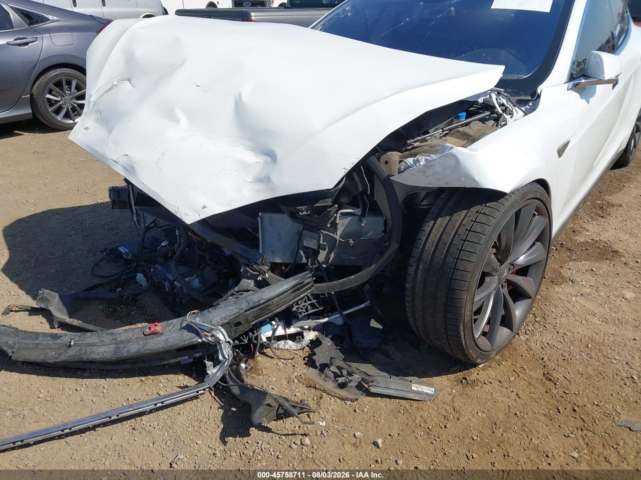 2014 TESLA MODEL S P85D · 6/11