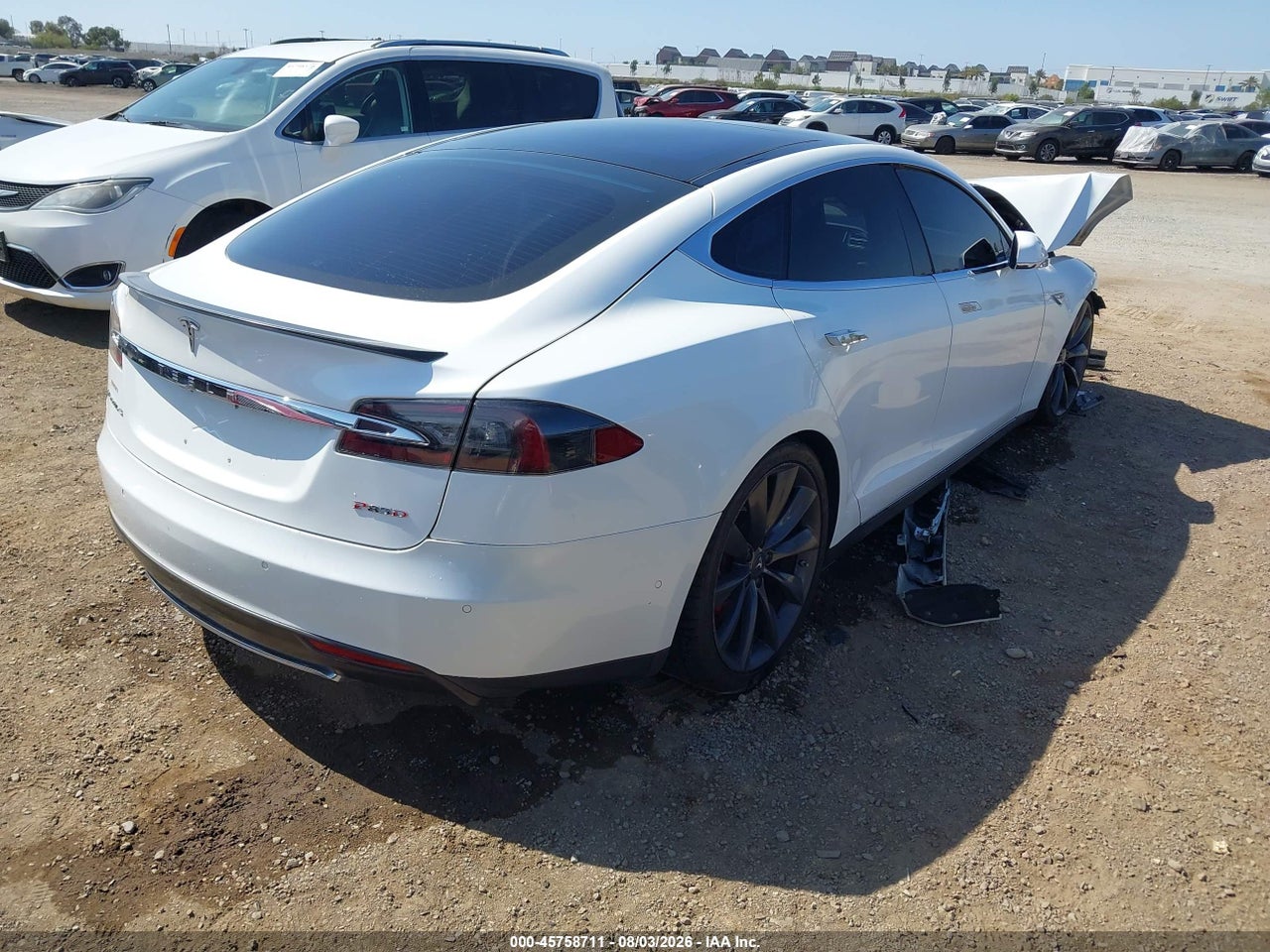 2014 TESLA MODEL S P85D · 4/11