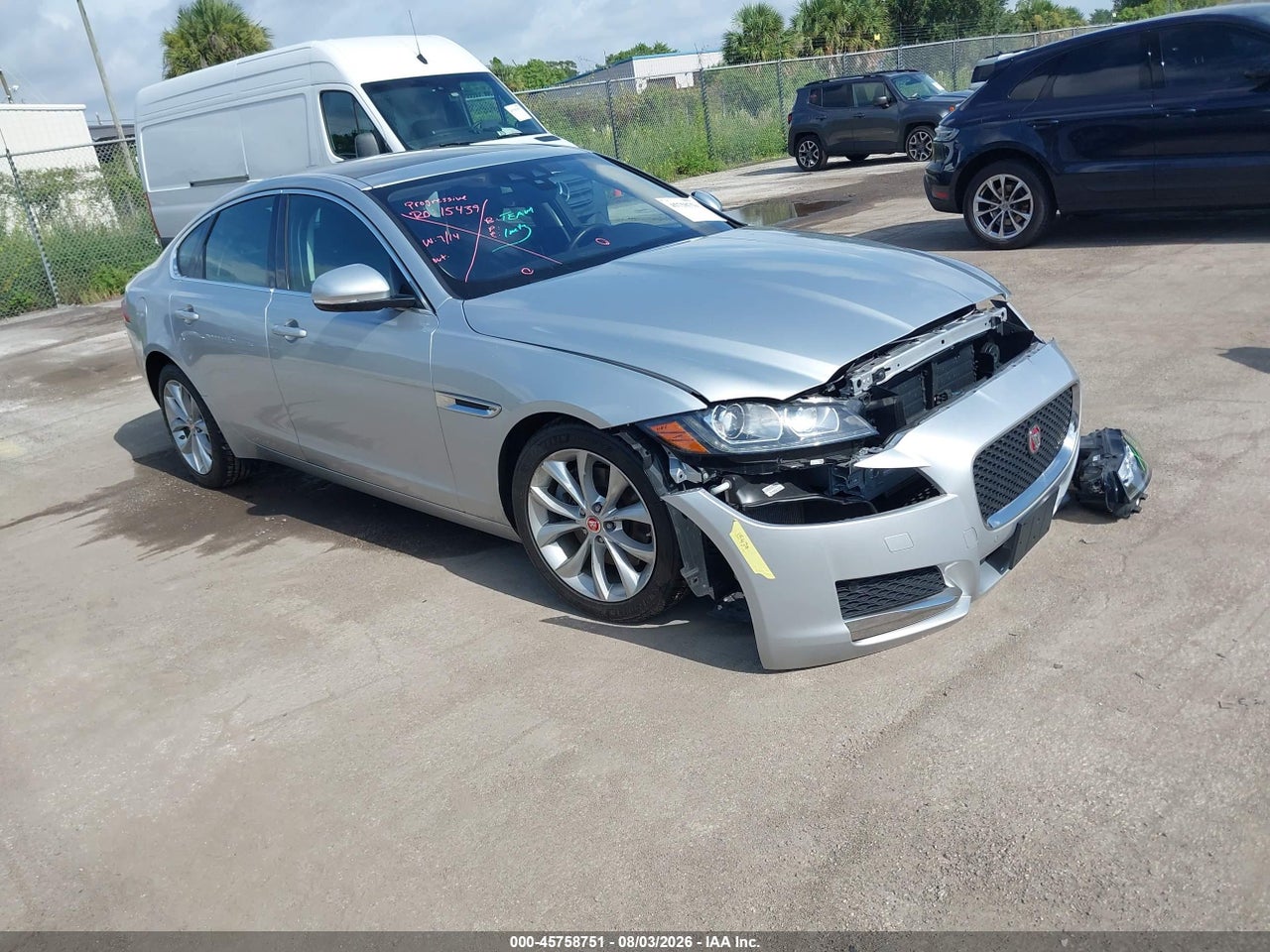 SAJBJ4FXXLC****** · 2020 JAGUAR XF 25T PREMIUM AWD AUTOMATIC