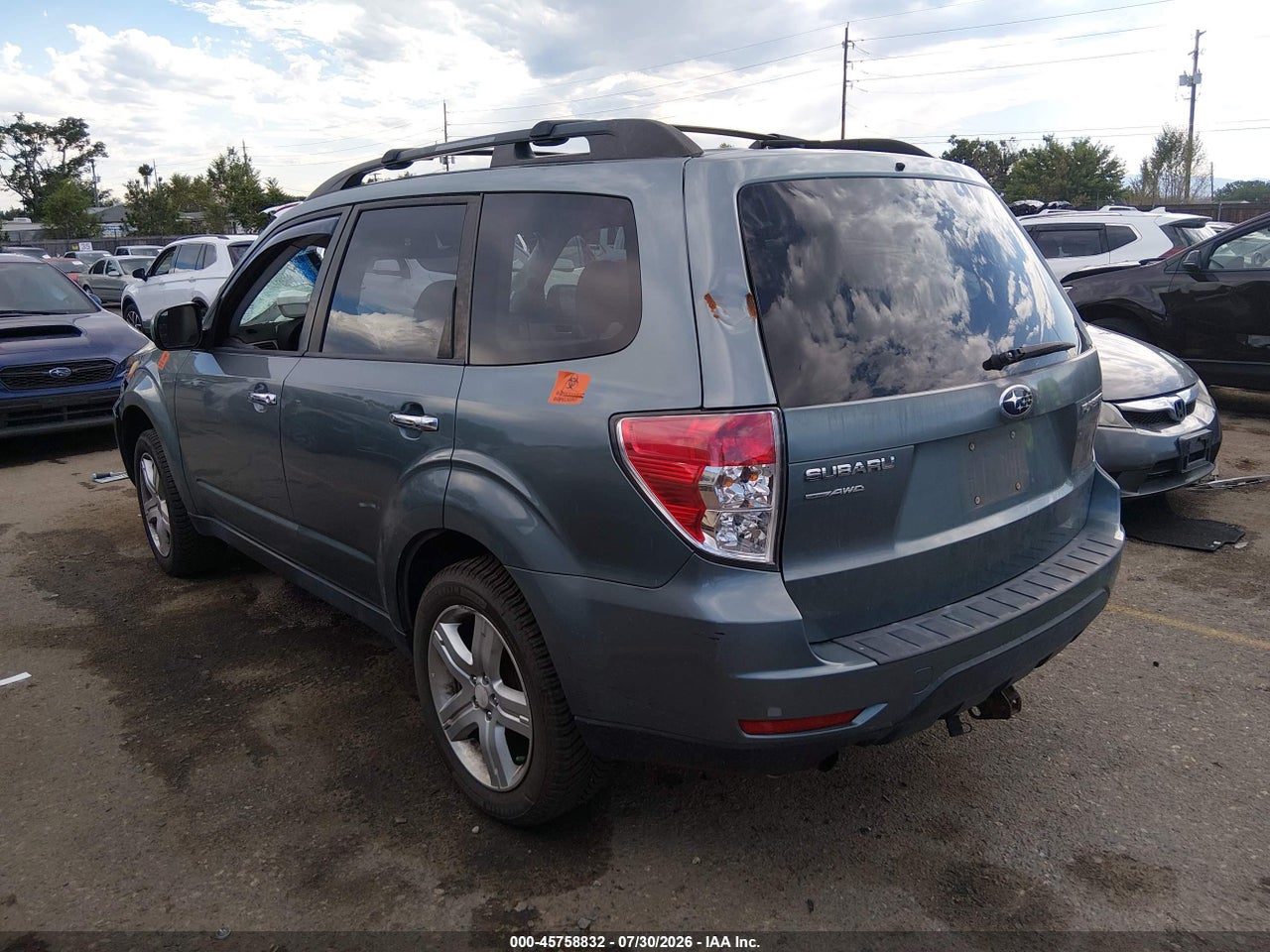 2010 SUBARU FORESTER 2.5X PREMIUM · 3/11