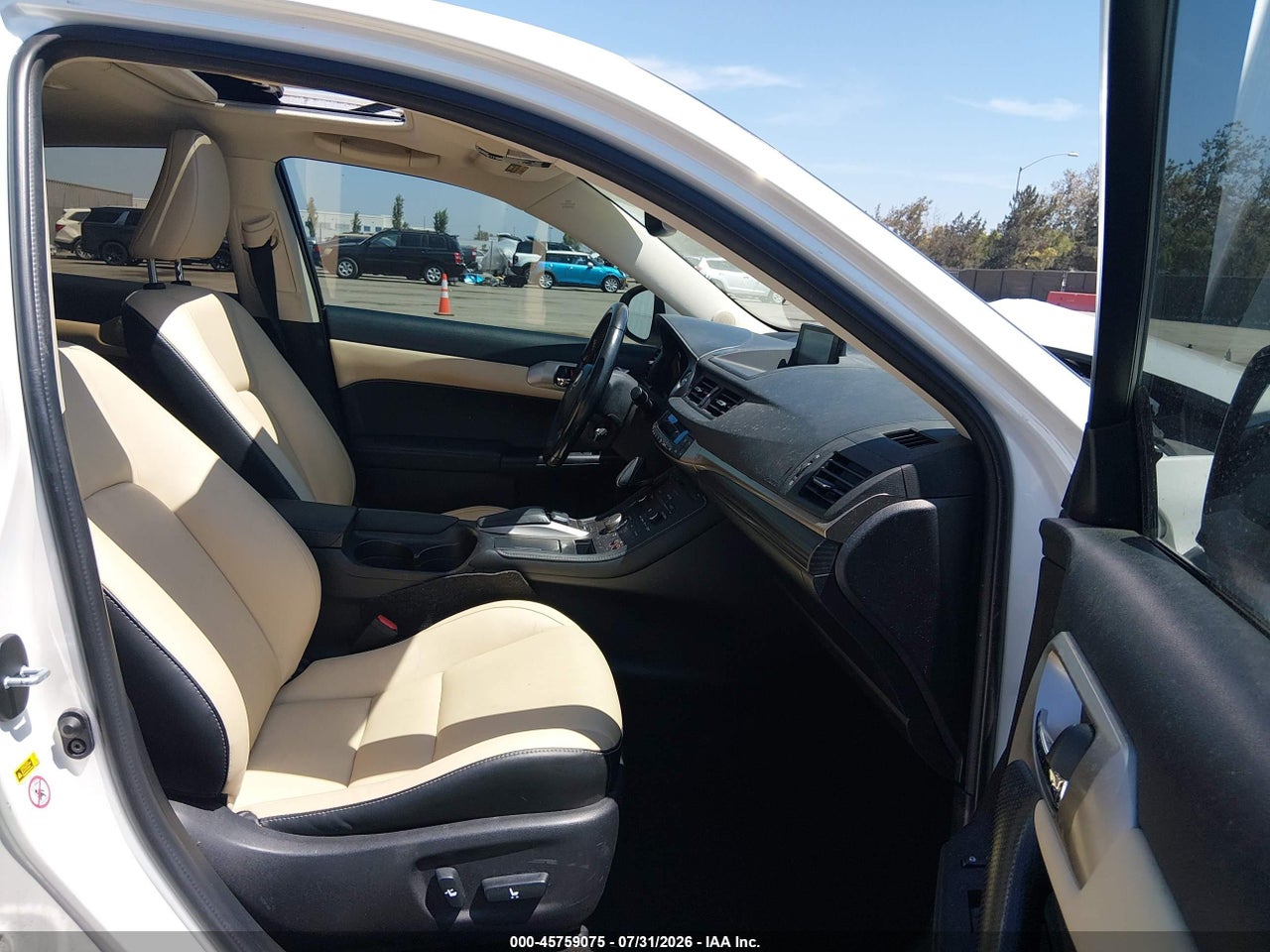 2017 LEXUS CT 200H · 5/11