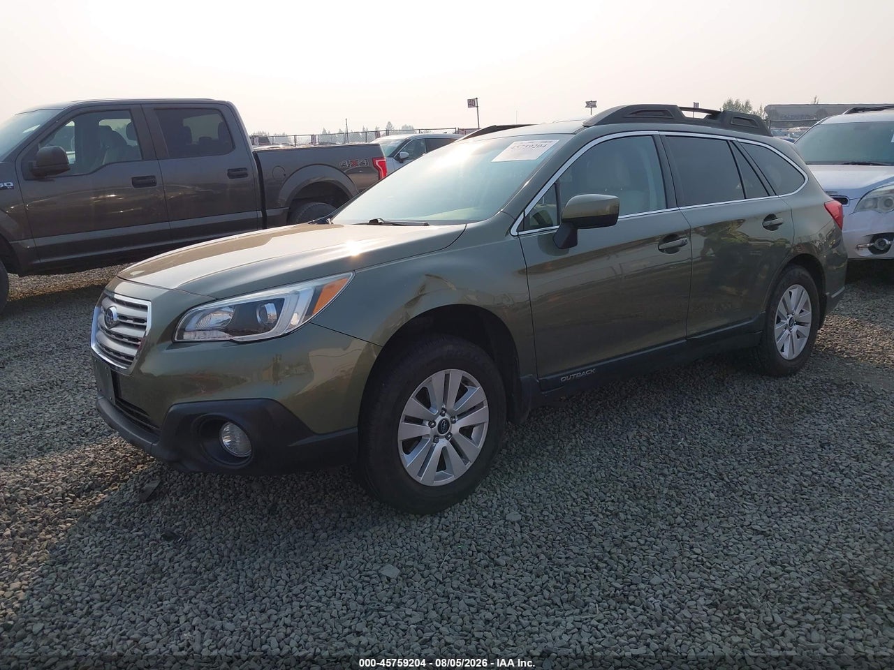 2015 SUBARU OUTBACK 2.5I PREMIUM · 2/10