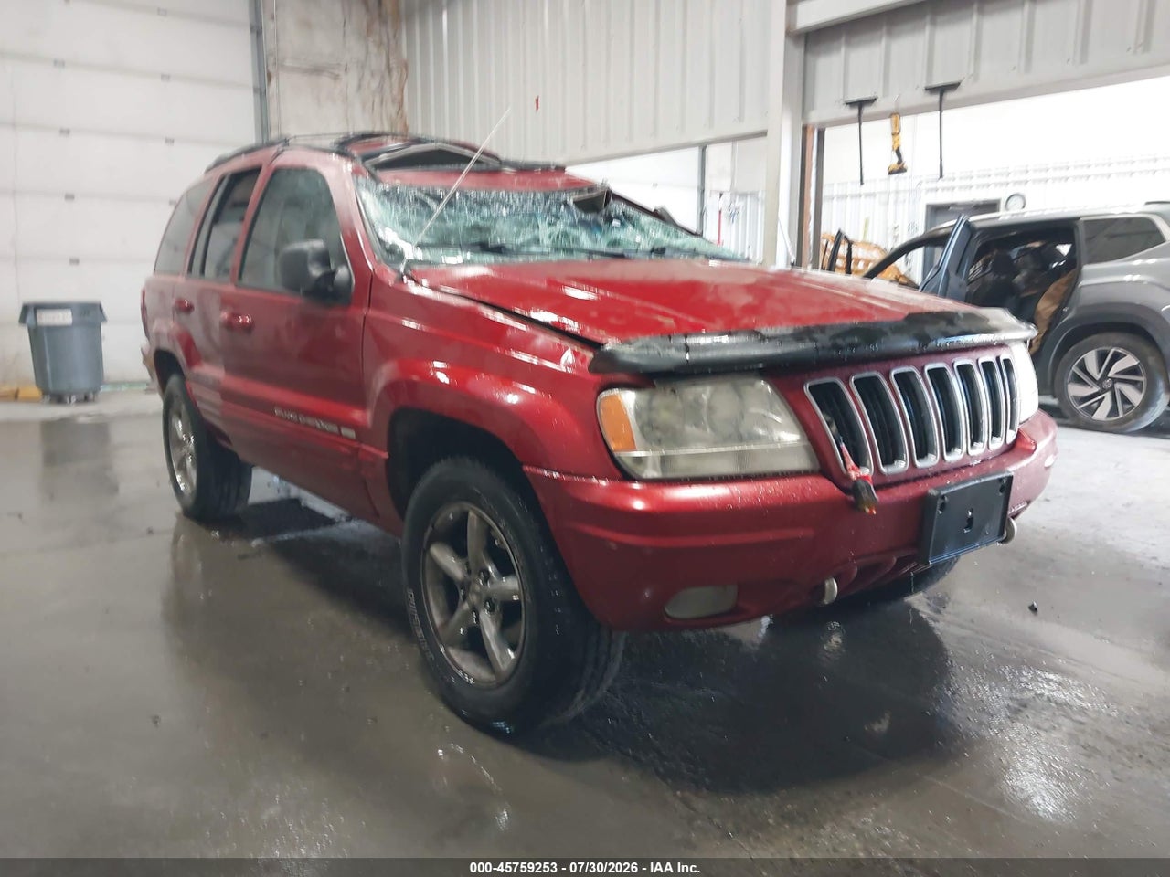 1J4GW58NX1C****** · 2001 JEEP GRAND CHEROKEE LIMITED