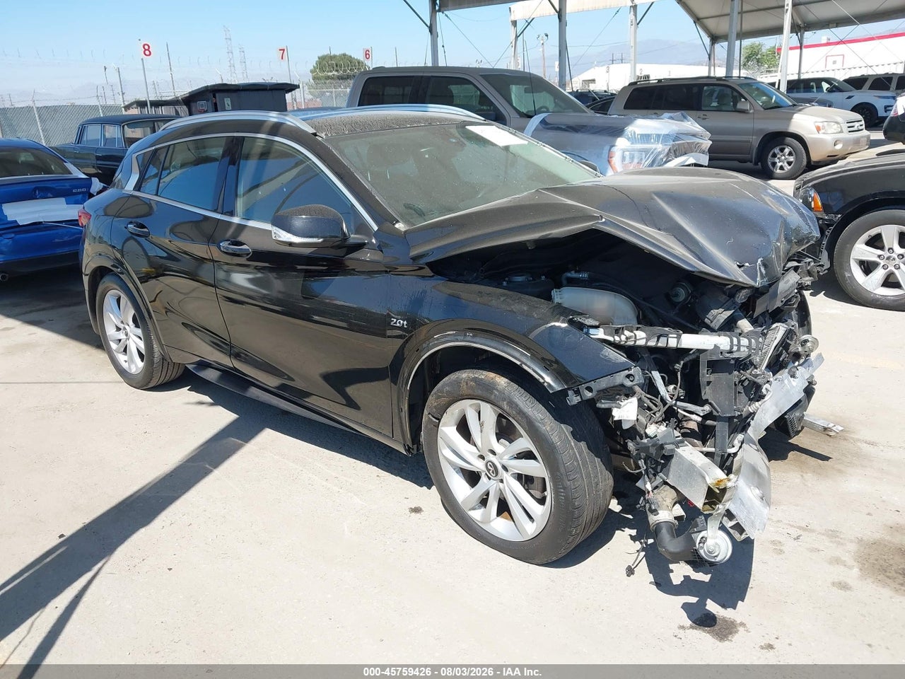 SJKCH5CP1JA****** · 2018 INFINITI QX30 PREMIUM