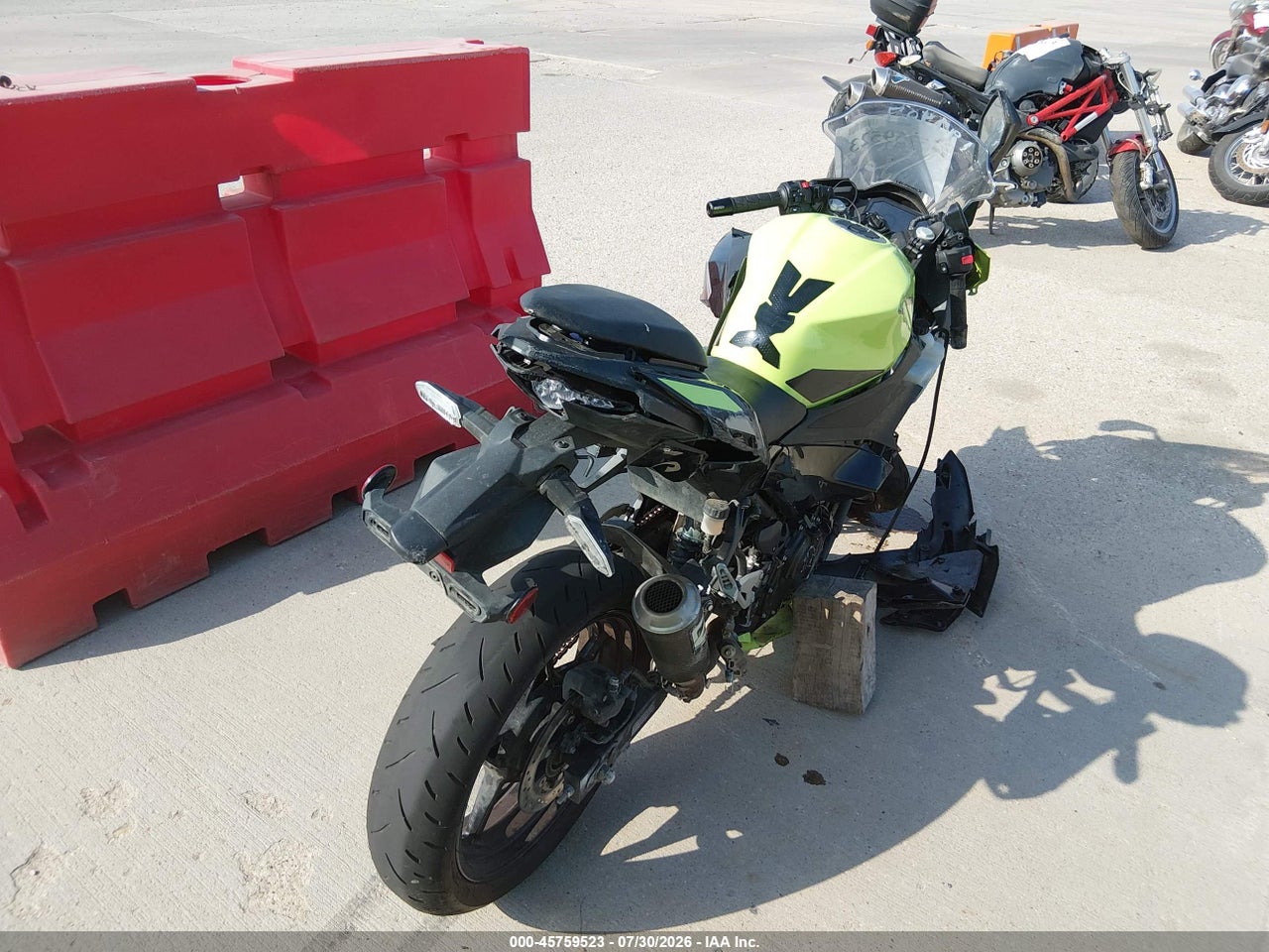 2026 KAWASAKI EX500 A/B · 4/10