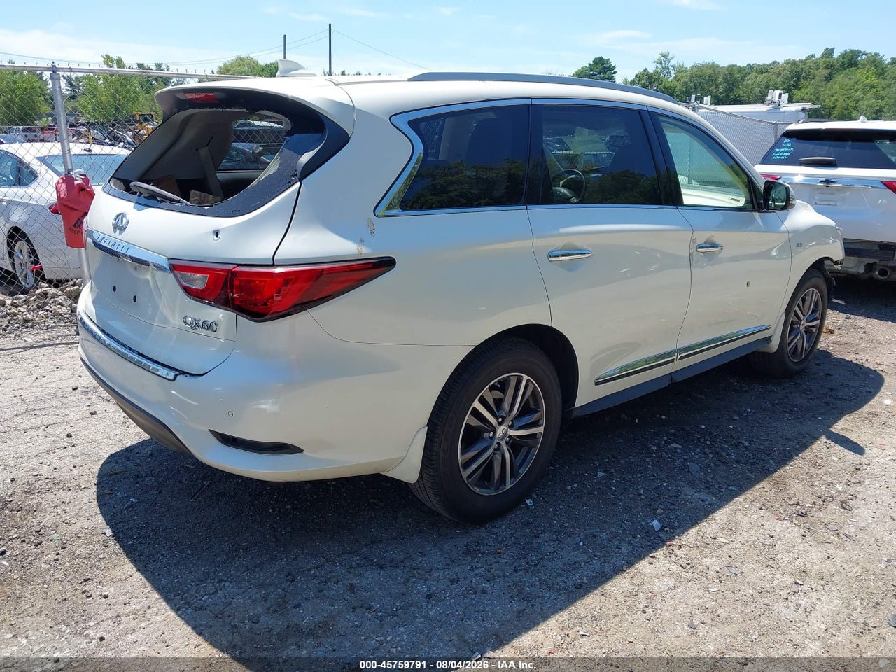 2017 INFINITI QX60 · 4/11