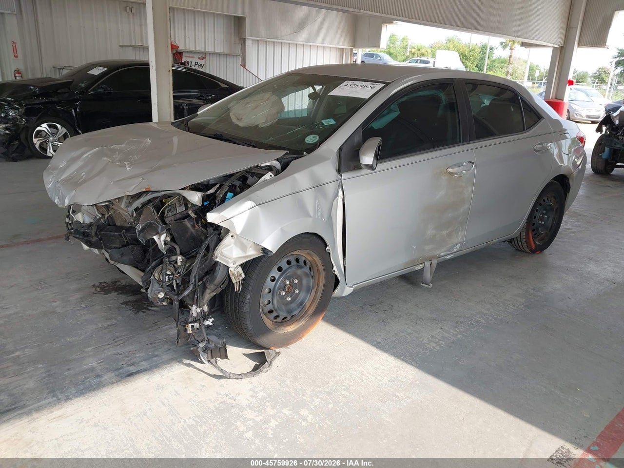 2015 TOYOTA COROLLA LE · 2/11