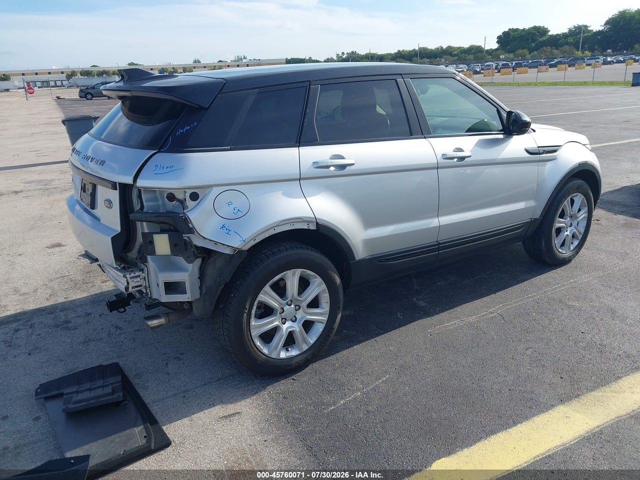 2016 LAND ROVER RANGE ROVER EVOQUE SE/SE PREMIUM · 4/11