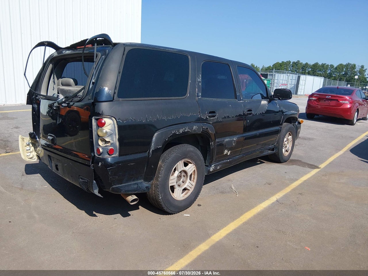 2004 GMC YUKON SLT · 4/11