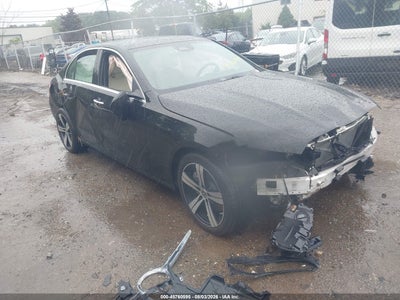 W1KAF4HB7SR****** · 2025 MERCEDES-BENZ C 300