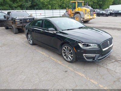 3LN6L5FC0HR****** · 2017 LINCOLN MKZ RESERVE