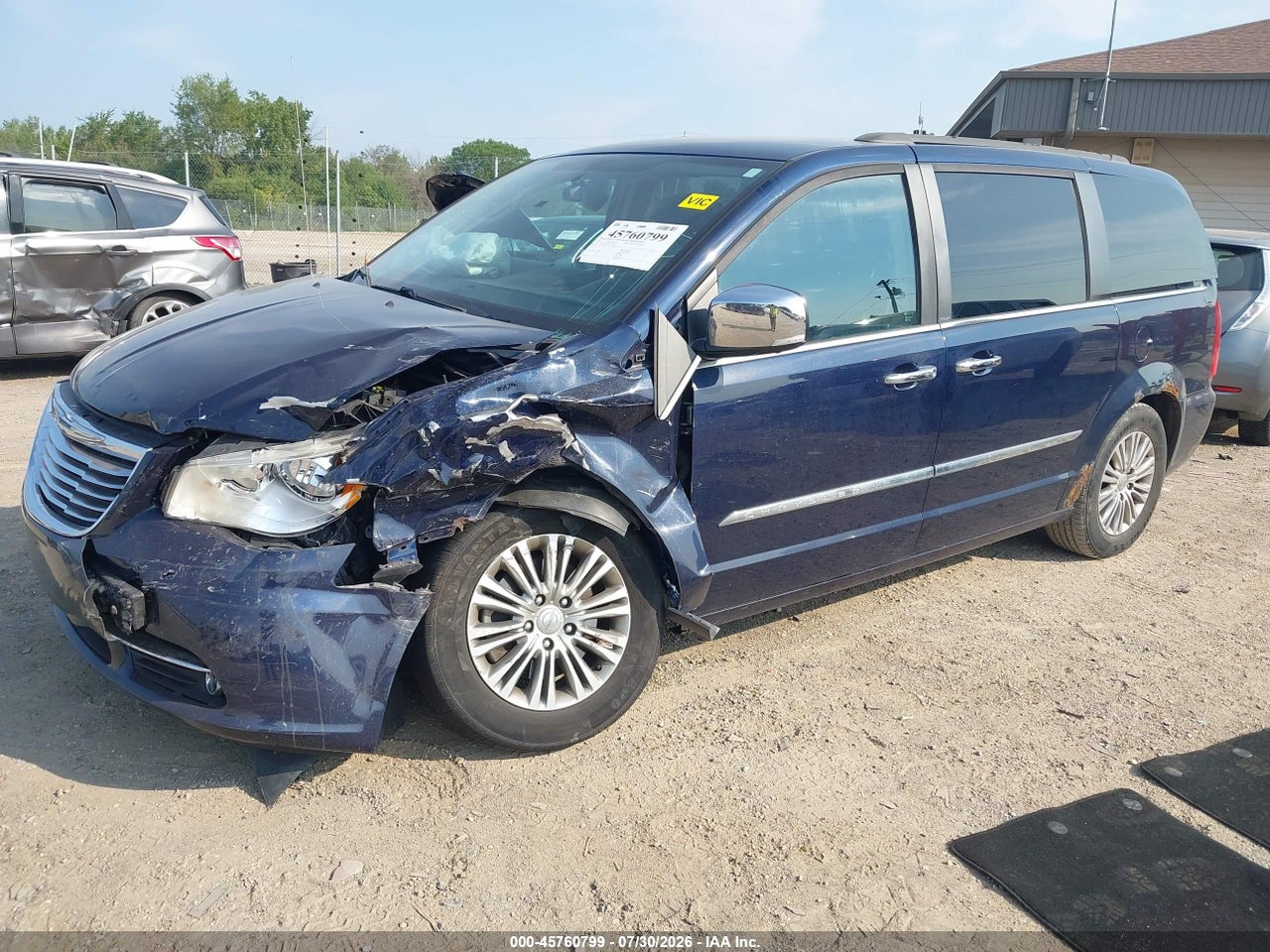 2013 CHRYSLER TOWN &amp; COUNTRY TOURING-L · 2/11