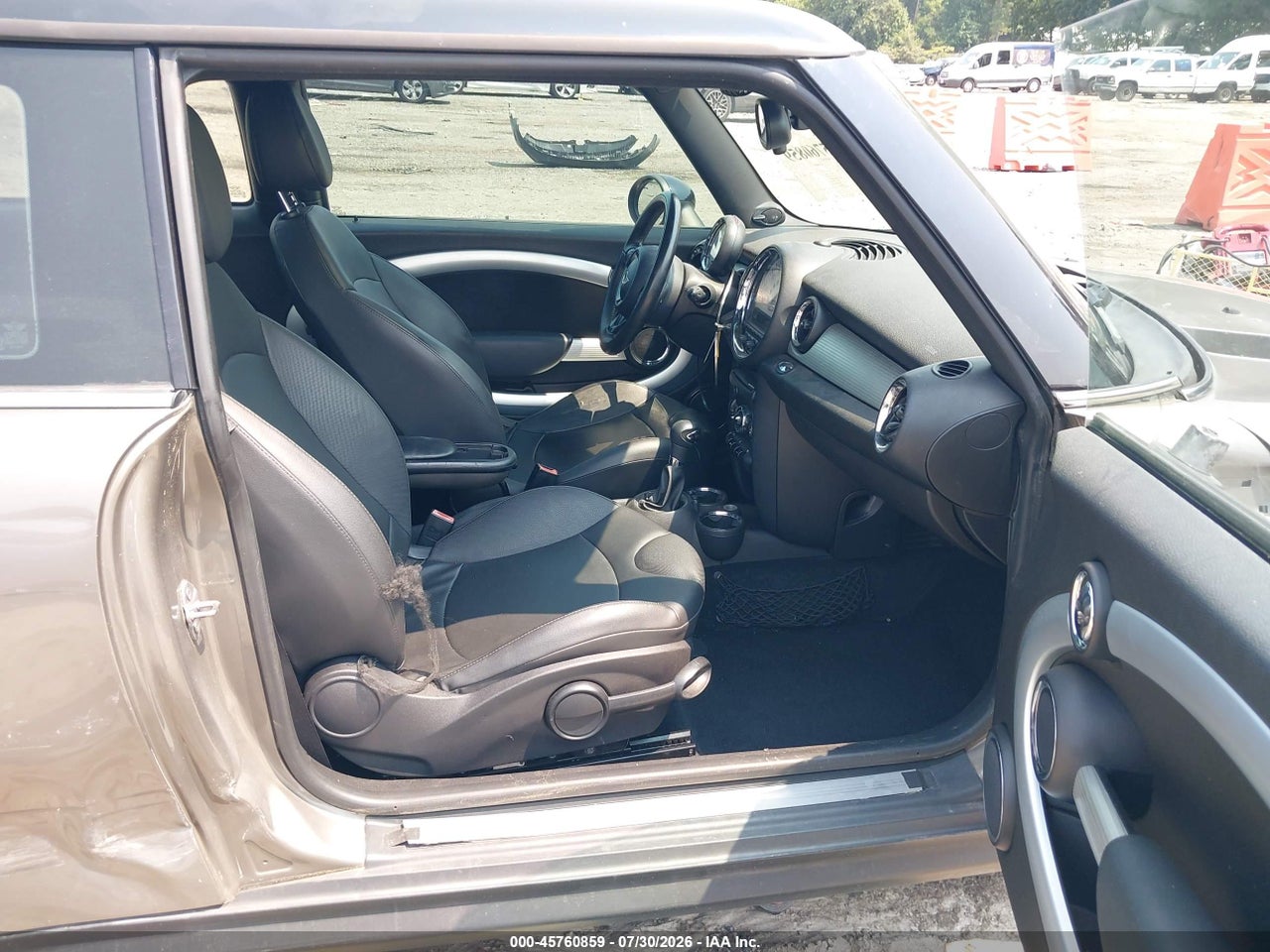 2012 MINI COOPER   · 5/11