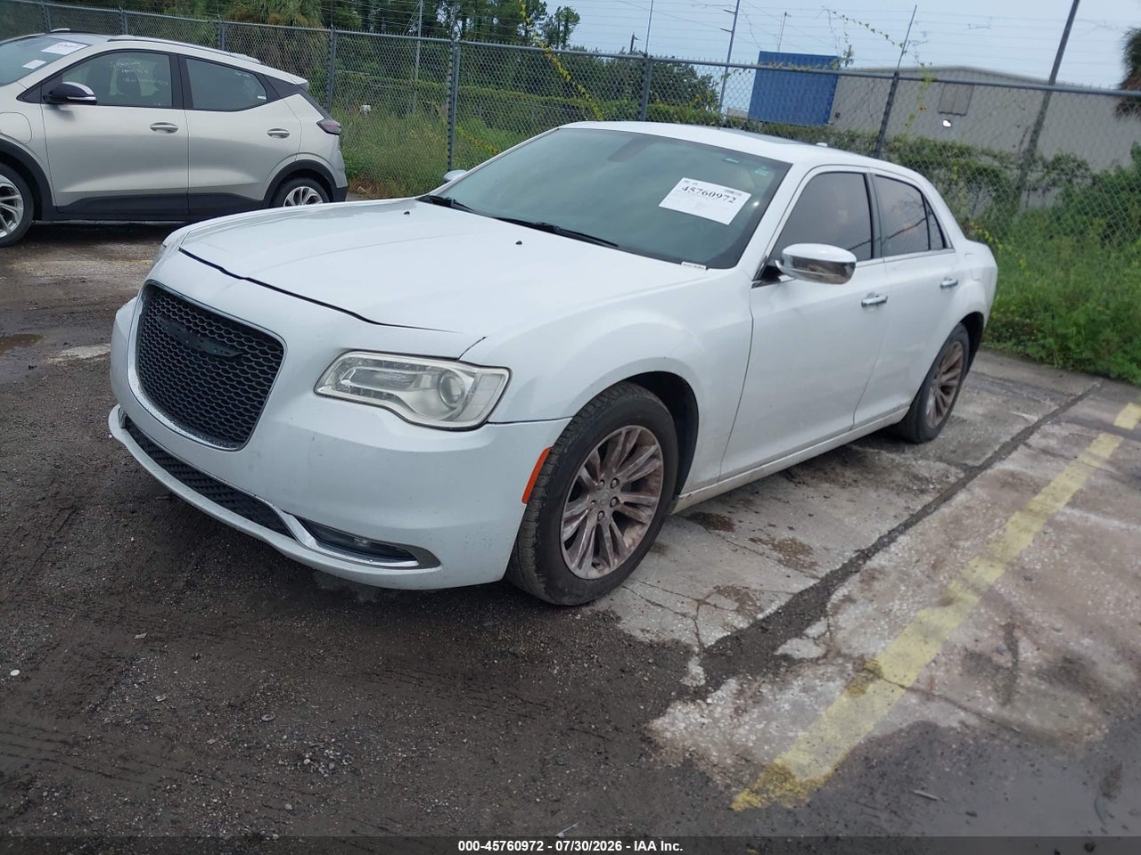 2016 CHRYSLER 300C · 2/11