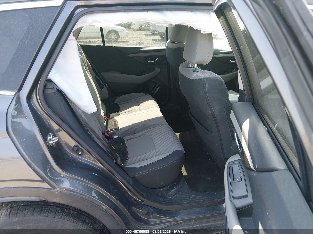 4S4BTACC4L3****** · 2020 SUBARU OUTBACK PREMIUM · 8/10