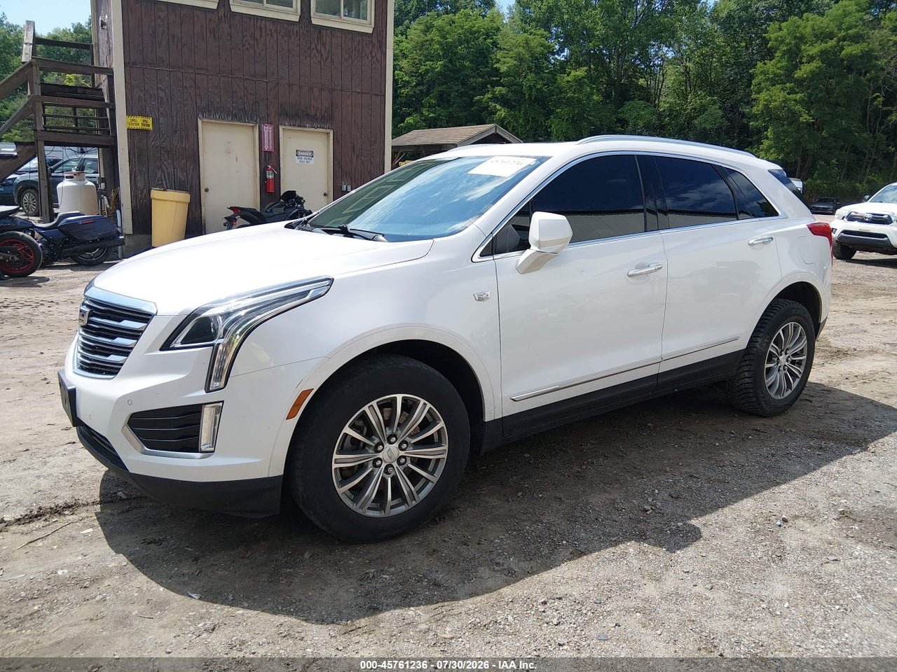 2018 CADILLAC XT5 LUXURY · 2/10