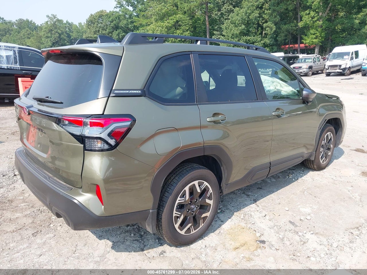 2025 SUBARU FORESTER PREMIUM · 4/11