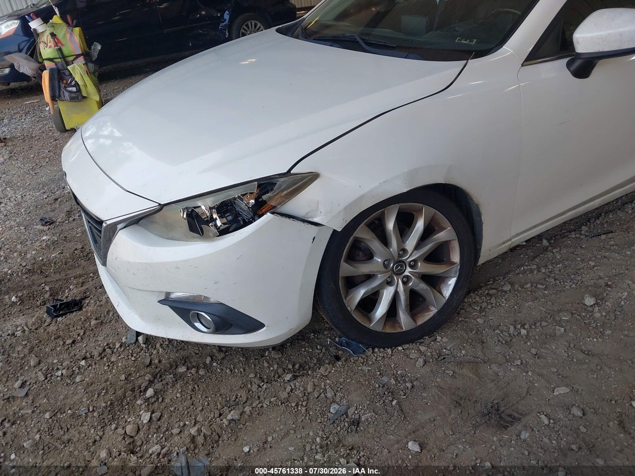 2015 MAZDA MAZDA3 S TOURING · 6/11