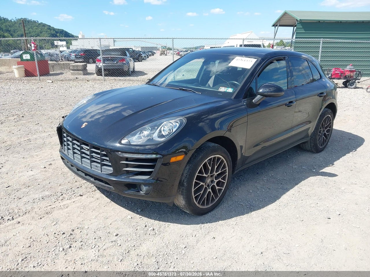 2016 PORSCHE MACAN S · 2/11