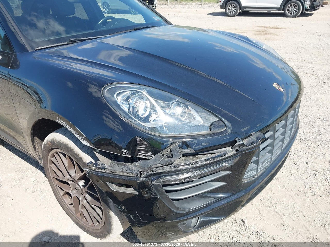 2016 PORSCHE MACAN S · 6/11