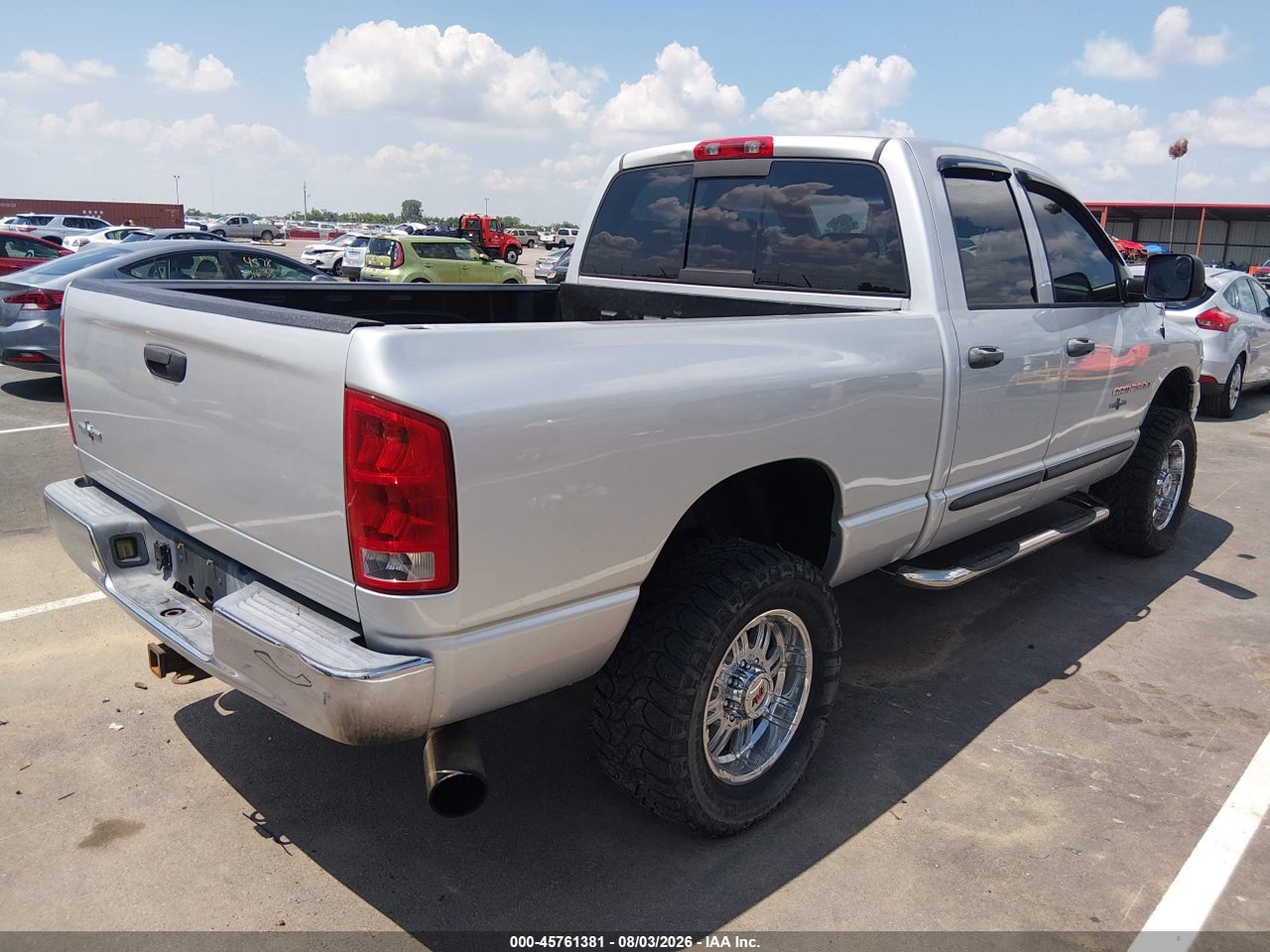 2004 DODGE RAM 2500 SLT/LARAMIE · 4/11