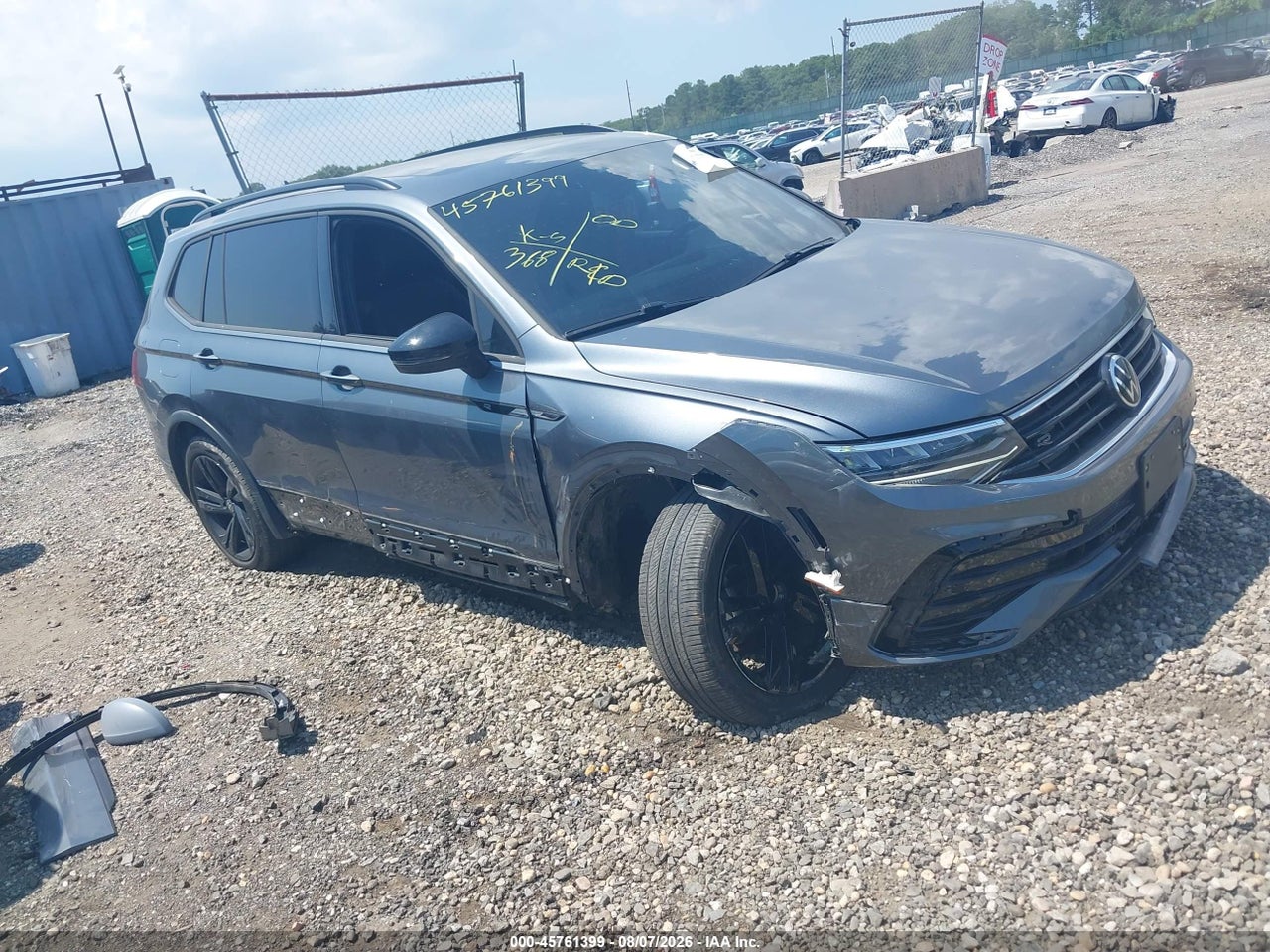 3VV8B7AX6RM****** · 2024 VOLKSWAGEN TIGUAN 2.0T SE R-LINE BLACK