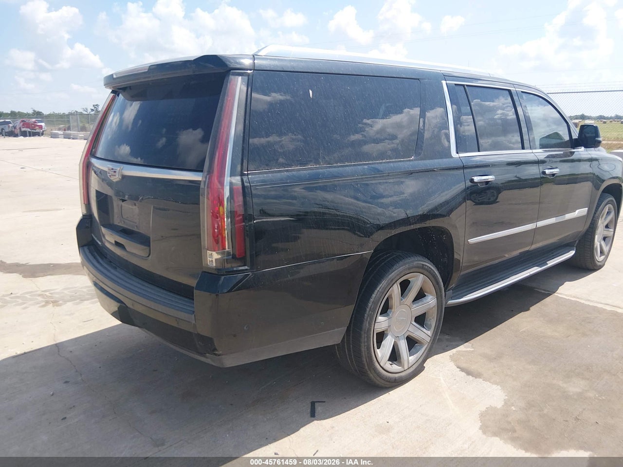 1GYS3HKJ5JR****** · 2018 CADILLAC ESCALADE ESV LUXURY · 4/11