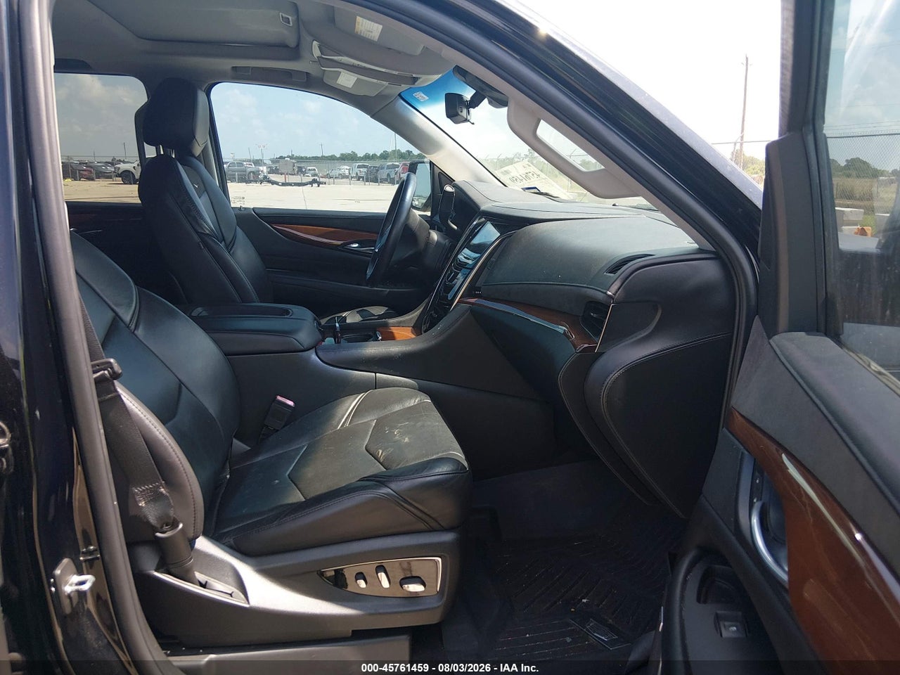 1GYS3HKJ5JR****** · 2018 CADILLAC ESCALADE ESV LUXURY · 5/11