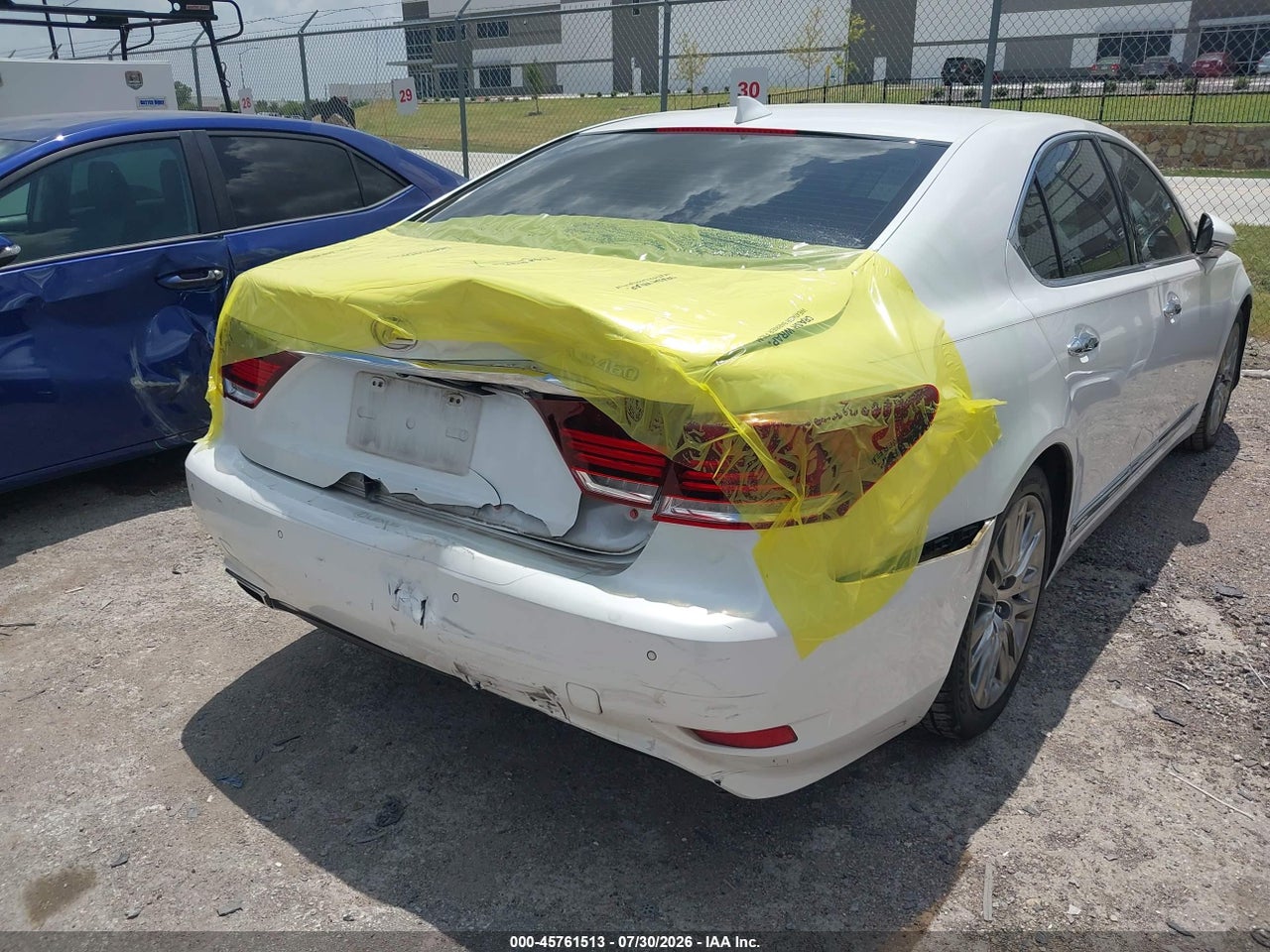 2015 LEXUS LS 460 · 6/11