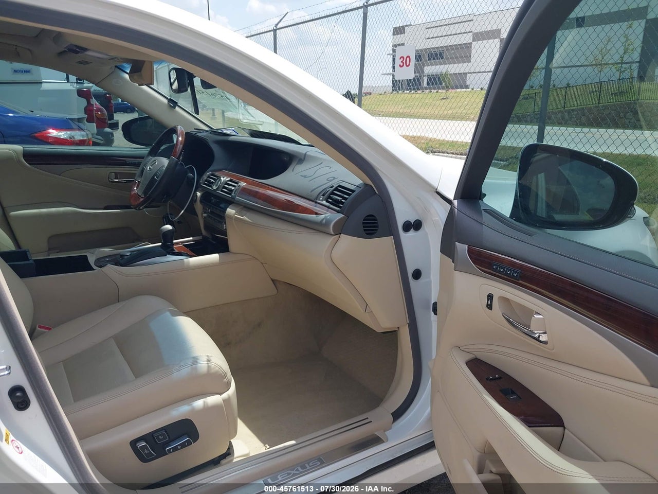2015 LEXUS LS 460 · 5/11