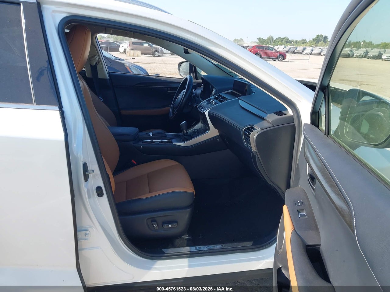 2020 LEXUS NX 300 · 5/11