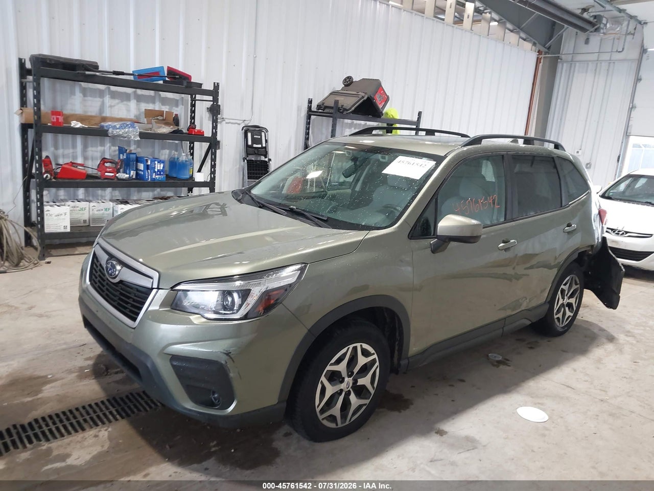 2019 SUBARU FORESTER PREMIUM · 2/11